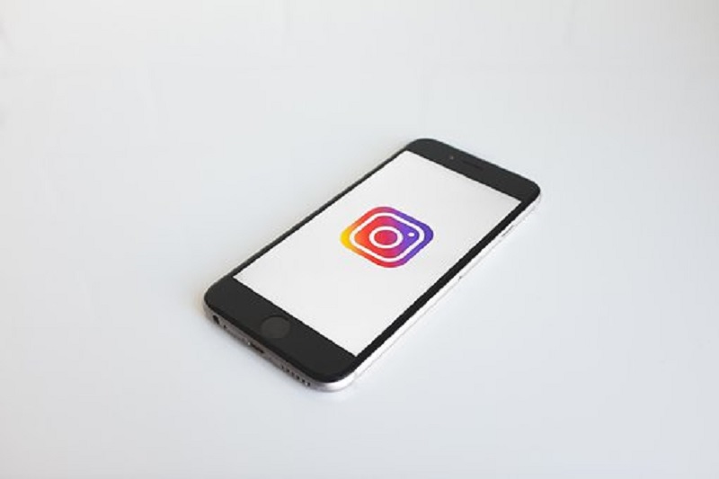 Itulah penjelasan detail dan lengkap mengenai cara embed postingan instagram